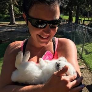 Meet your Posher, Gina